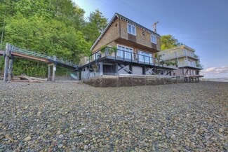 6522 Whitman St NE, Tacoma, WA 98422