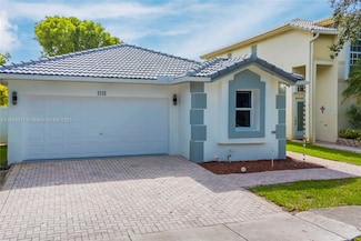 1248 NW 170th Ave, Pembroke Pines, FL 33028