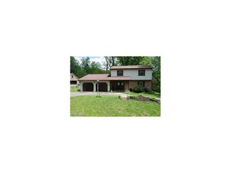 5660 Woodside Dr, Nashport, OH 43830
