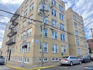 201 45th St Unit E2, Union City, NJ 07087