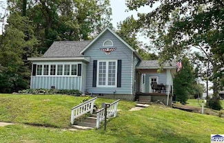 437 W Thompson St, Sullivan, IN 47882