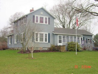 5825 N 24th St, Kalamazoo, MI 49004