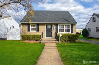 202 Jackson Ave, Edison, NJ 08837