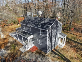 40 Lakeview Dr, Leicester, MA 01524