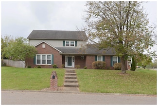 816 Isaac Shelby Cir E, Frankfort, KY 40601