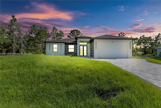 204 E 10th St, Lehigh Acres, FL 33972