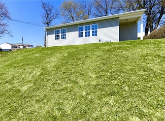 1347 Coronado Dr, McKeesport, PA 15133