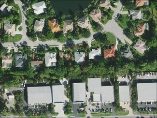 6965 Mill Run Cir, Naples, FL 34109
