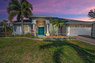 494 Village Dr, Tarpon Springs, FL 34689