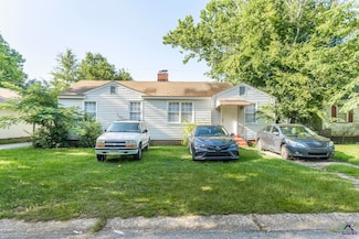 249 Meadowdale Dr, Warner Robins, GA 31088