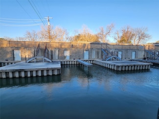 940 Euel Moore 7 Dr, Kingsland, TX 78639
