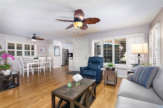 9684 Bickley Dr Unit 4, Huntington Beach, CA 92646