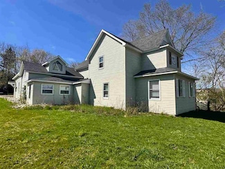 138 E Sheridan St, Petoskey, MI 49770