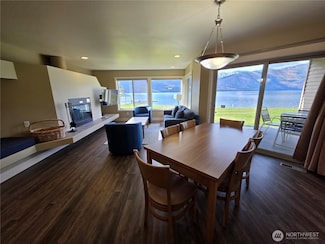 1 Lakeside 702-G, Manson, WA 98831