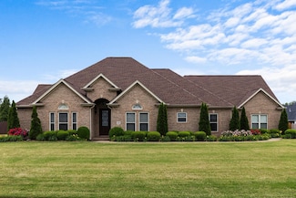 3105 W Mcguire Dr, Muscle Shoals, AL 35661