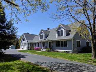 29 W Main St, Warner, NH 03278