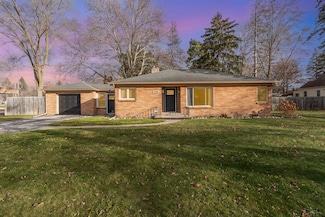 1950 Glendale Ave, Saginaw, MI 48638