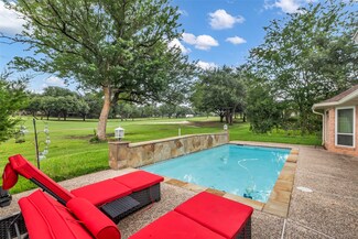 121 April Waters Dr N, Montgomery, TX 77356