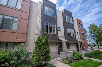 1425 Lindazzo Ave, Cleveland, OH 44114
