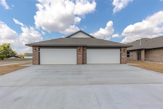 2326 SW 90th Place, Oklahoma City, OK 73159