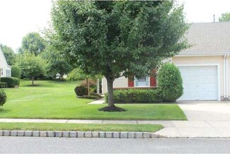 6 Yarrow Place, Mount Laurel, NJ 08054