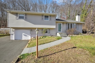 10 Badger Rd, Wolcott, CT 06716