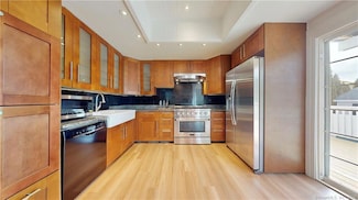 37 Village Rd Unit 1, Milford, CT 06460