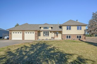 7950 Deer Creek Cir, Maple Plain, MN 55359