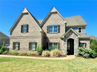 782 Monroe Dr, Auburn, AL 36832