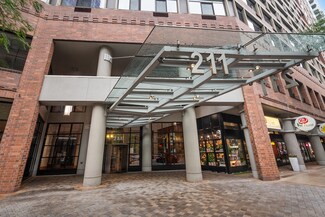 211 E Ohio St Unit 2705, Chicago, IL 60611