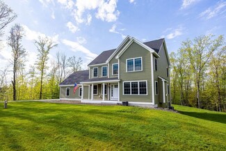 15 Echo Farm Dr, Epping, NH 03042