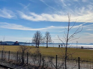 216 Lake St Unit 104, Burlington, VT 05401