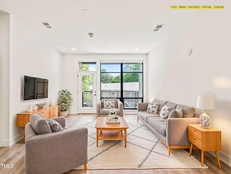 615 Daniels St Unit 215, Raleigh, NC 27605