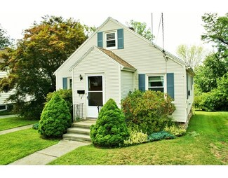 3 Gunnarson Rd, Worcester, MA 01606
