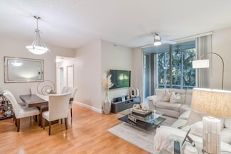 9755 NW 52nd St Unit 112, Doral, FL 33178