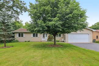 35932 N Watson Ave, Ingleside, IL 60041