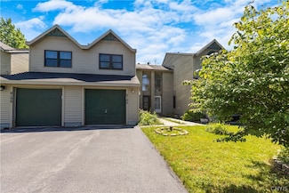 8192 Honeysuckle Dr, Liverpool, NY 13090