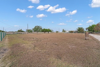 142 Friar Ct, Kyle, TX 78640