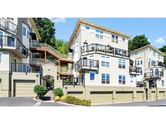 413 NW Uptown Terrace Unit 1A, Portland, OR 97210