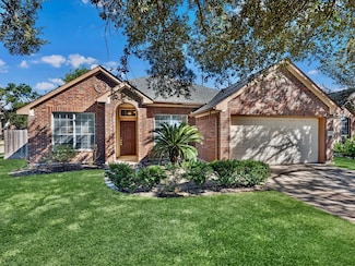 7326 Crestbury Ln, Cypress, TX 77433