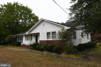 312 S Brewster Rd, Vineland, NJ 08361