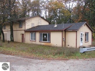 2103 Essex Rd, National City, MI 48748