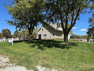 100 8th St, Adair, IA 50002