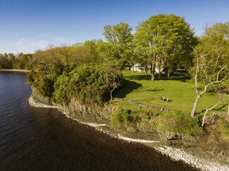 140 McNeil Cove Rd, Charlotte, VT 05445