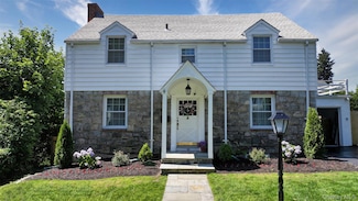 32 Biltmore Ave, Yonkers, NY 10710