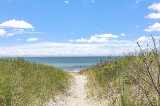 50 Nemasket Rd, Falmouth, MA 02540