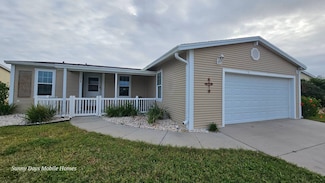 3936 Manatee Club Dr, Ruskin, FL 33570