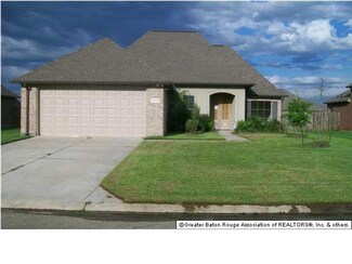 41206 Colonial Dr, Sorrento, LA 70778