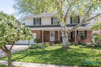 869 Cherry Ln, Waterville, OH 43566
