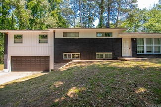 12623 Heinke Rd, Little Rock, AR 72103